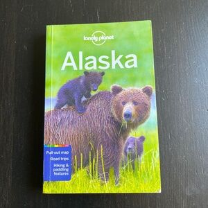 Lonely planet Alaska guidebook (2018)